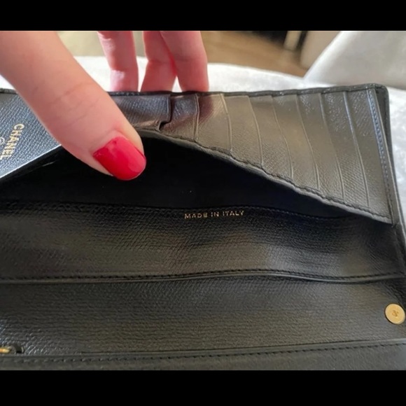 Authentic Chanel coco Wallet - Picture 4 of 8